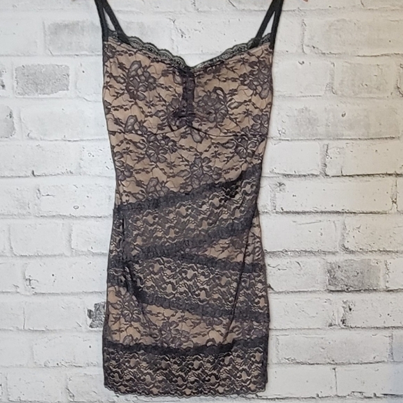 ARK & Co Grey And Nude Lace Dress - Picture 2 of 6